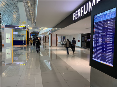 1571896527891418.jpg 雅加达机场_副本12.jpg